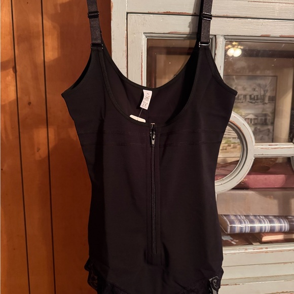 Component Other - Component Ladies Size XL Black Zip-Front Bodysuit with 3 Hook Eye Durable Crotch